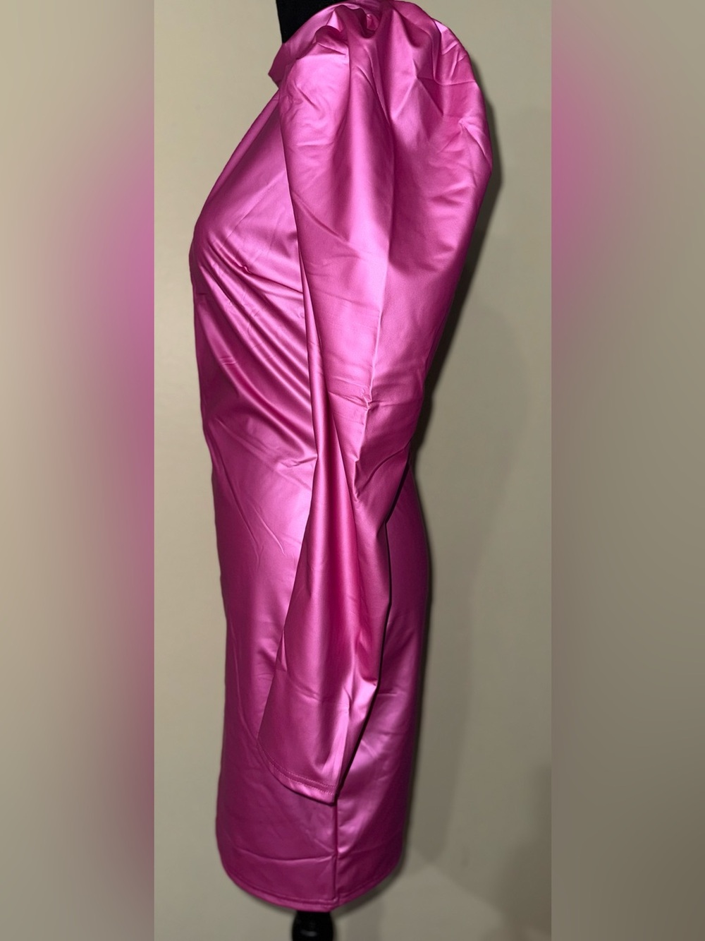 Fitted V-Neck Long Sleeve Dress in Hot Pink size S new with out tag . - Picture 6 of 16